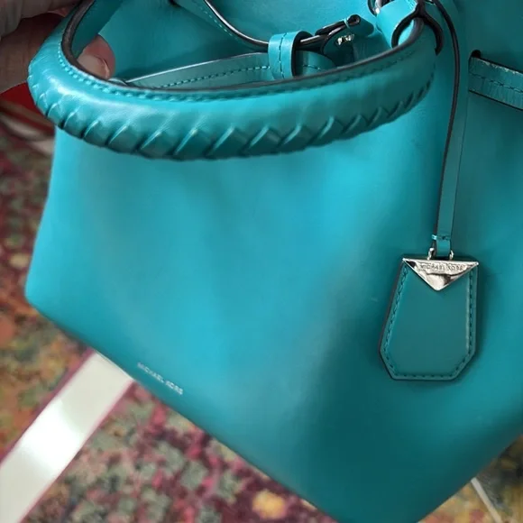 Michael Kors  bucket bag  shoulder or Crossbody bag  leather  aqua  leather
Inte - Picture 5 of 17